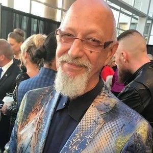 Meet your Posher, James